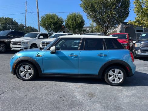 Used 2015 MINI Cooper 4-Door Hardtop FWD image 9