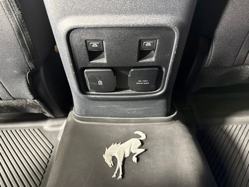 Used 2023 Ford Bronco Outer Banks AWD/4WD image 13