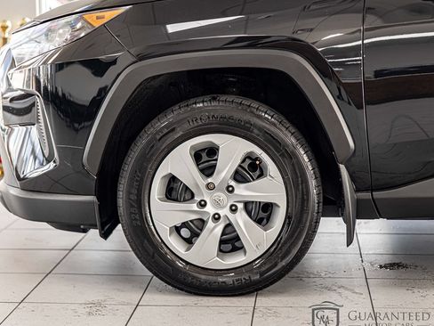 Used 2020 Toyota RAV4 LE w/ All Weather Liner Package AWD/4WD image 7