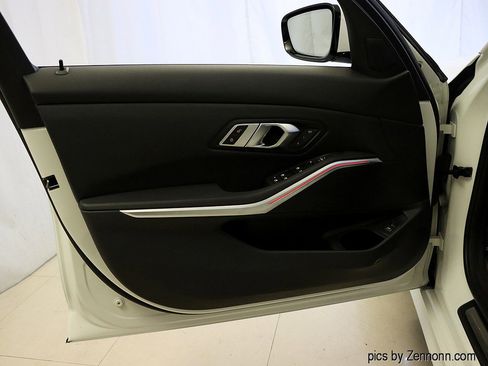 Certified 2023 BMW 330i xDrive Sedan w/ Convenience Package image 23