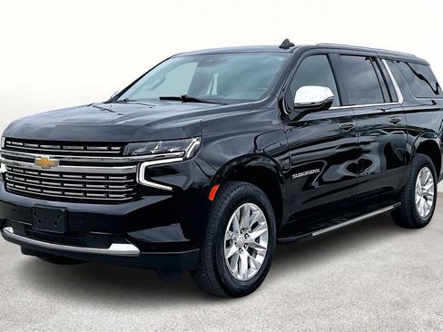 Used 2024 Chevrolet Suburban Premier AWD/4WD image 14