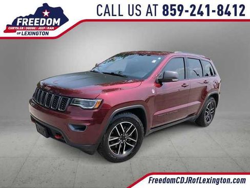 Certified 2021 Jeep Grand Cherokee Trailhawk w/ Premium Lighting Group AWD/4WD image 1