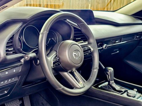 Used 2025 MAZDA MAZDA3 s image 7