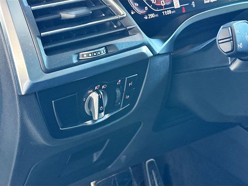 Used 2023 BMW X4 M40i w/ Premium Package image 10