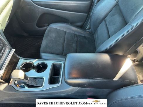 Used 2018 Jeep Grand Cherokee Altitude AWD/4WD image 18