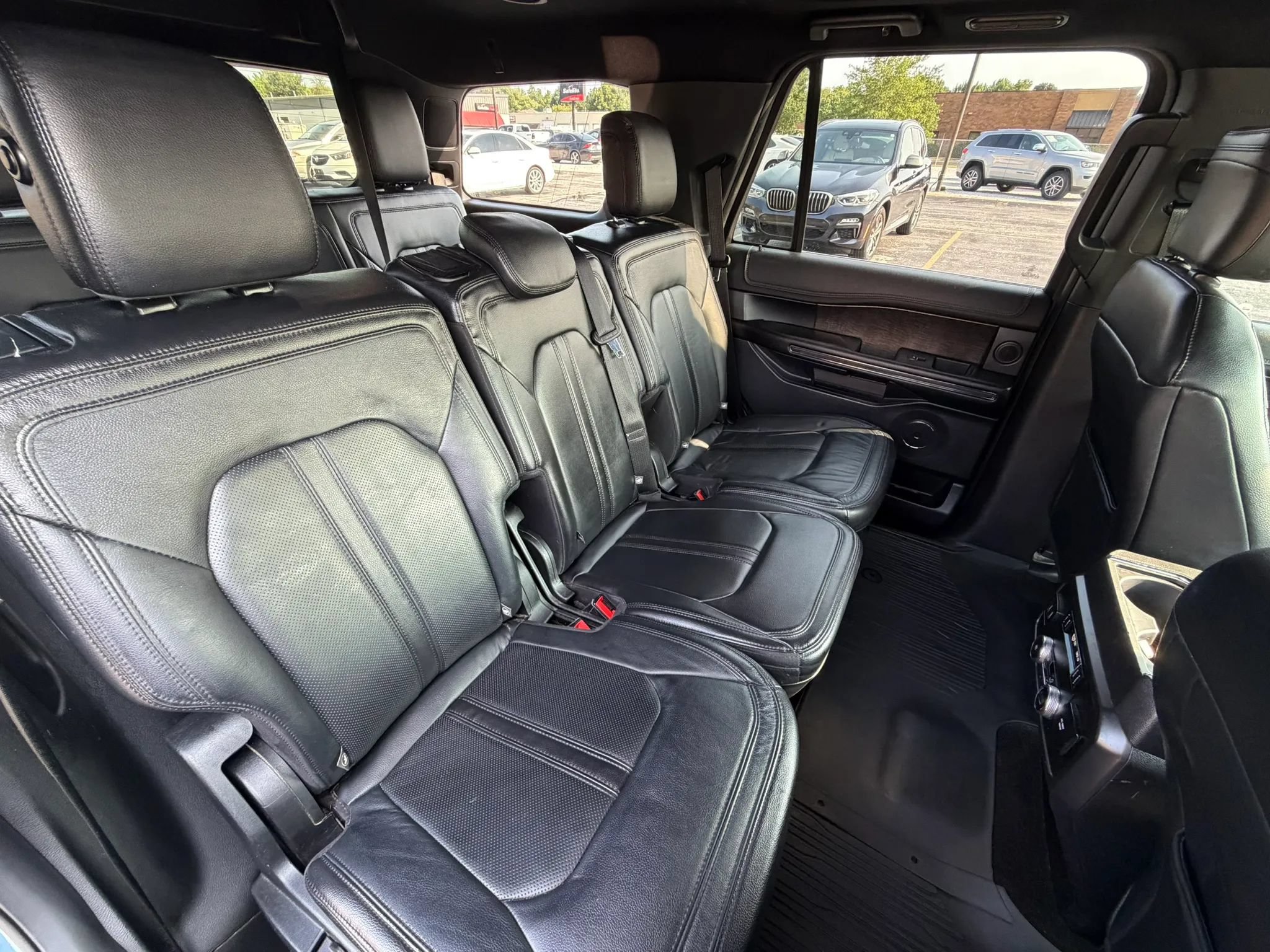 Used 2019 Ford Expedition Limited RWD image 44