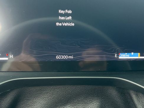 Used 2024 Jeep Grand Cherokee L Limited w/ Luxury Tech Group II image 30