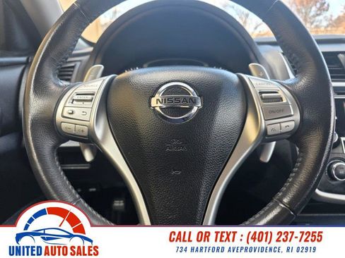 Used 2017 Nissan Altima 2.5 SR w/ Midnight Edition Package image 16