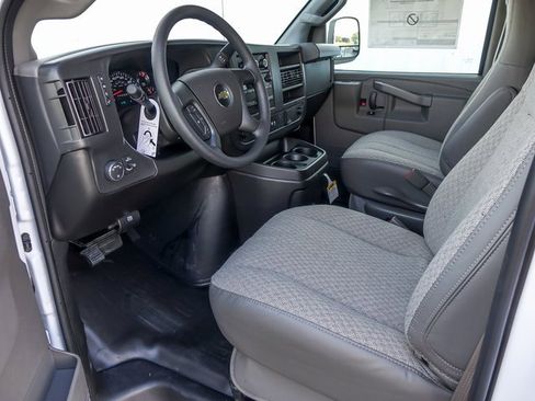 New 2025 Chevrolet Express 2500 w/ Driver Convenience Package image 15