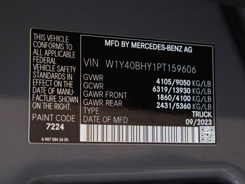 Used 2023 Mercedes-Benz Sprinter 2500 image 33