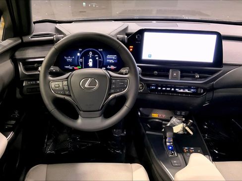 Certified 2025 Lexus UX 300h Premium image 5