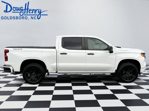 Used 2024 Chevrolet Silverado 1500 Custom AWD/4WD image 6