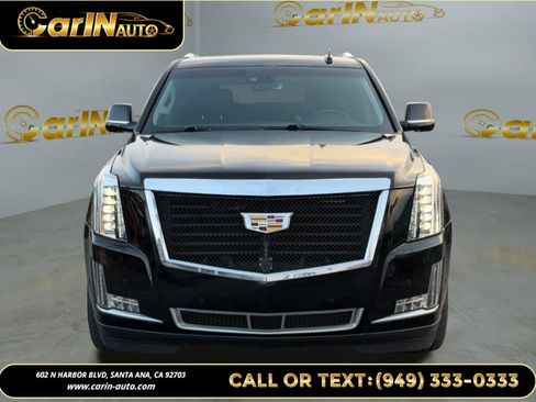 Used 2017 Cadillac Escalade Premium Luxury image 2