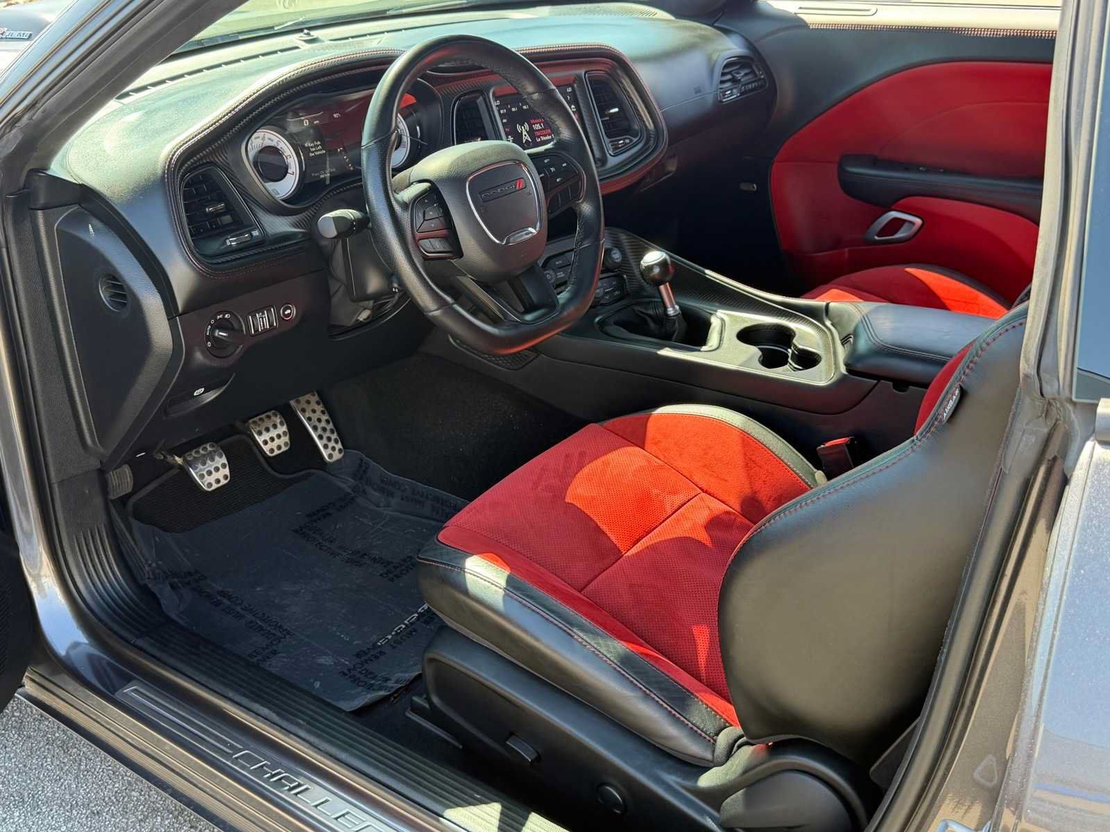 Used 2022 Dodge Challenger R/T Scat Pack RWD image 13