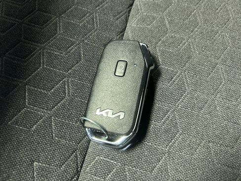 Used 2024 Kia Seltos S AWD/4WD image 33