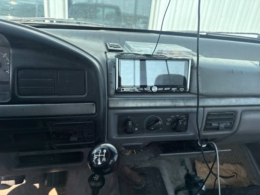 Used 1995 Ford F150 4x4 Regular Cab image 18