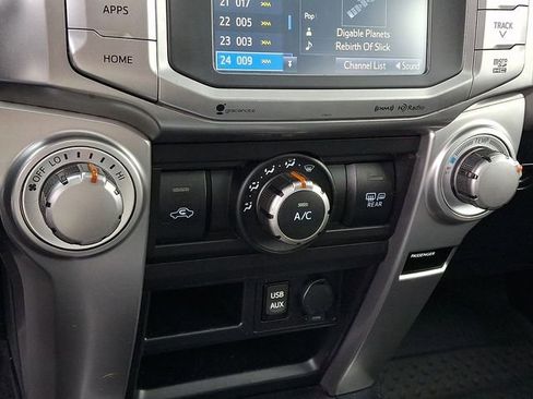 Used 2019 Toyota 4Runner SR5 Premium image 16