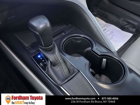 Used 2018 Toyota Camry SE image 24