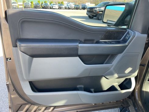 Used 2021 Ford F150 XLT w/ Equipment Group 302A High image 5