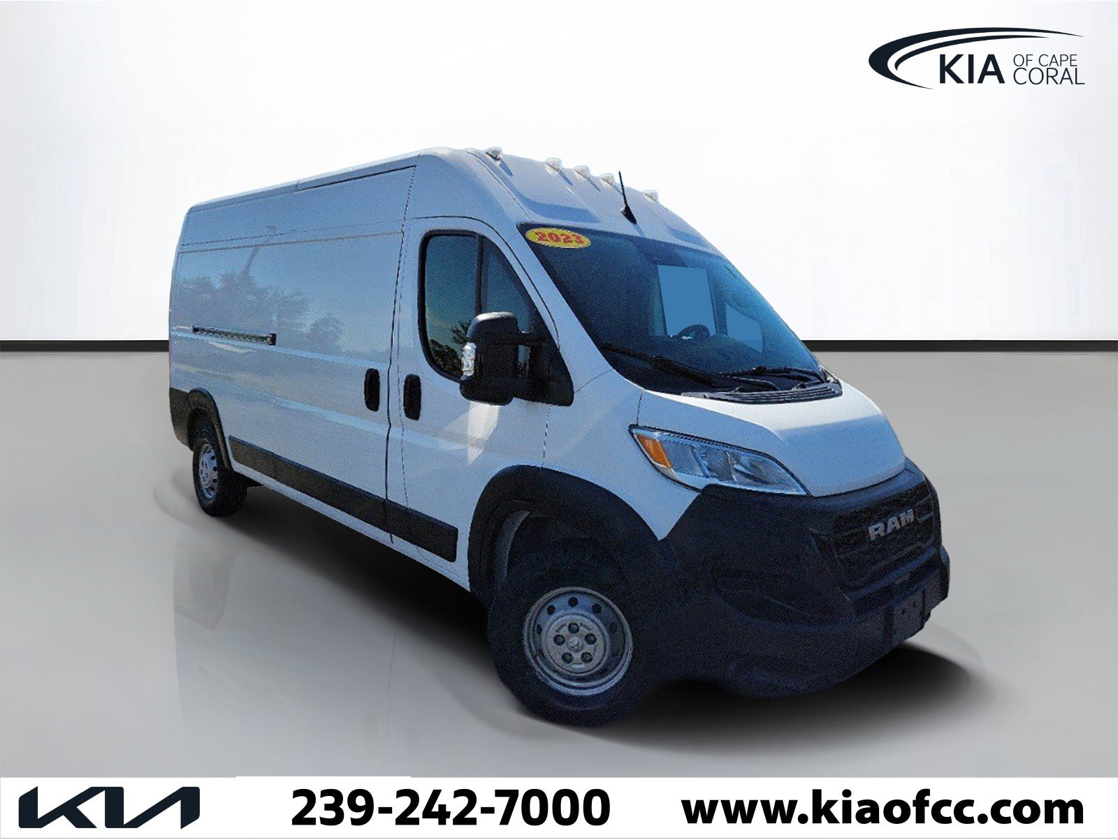 Used 2023 RAM ProMaster 2500 FWD image 1