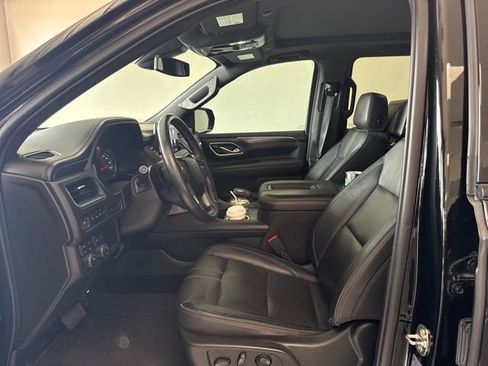 Used 2021 Chevrolet Suburban RST w/ Rear Media and Nav Package AWD/4WD image 6