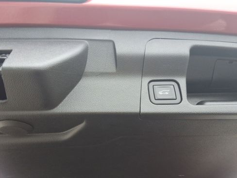 Used 2023 GMC Acadia SLE w/ Driver Convenience Package image 22