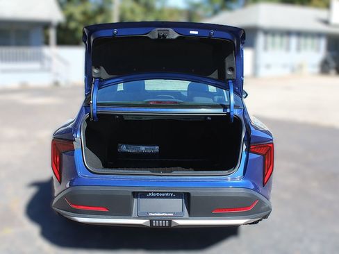 New 2025 Kia K4 LXS image 9