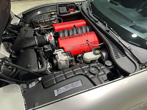 Used 2004 Chevrolet Corvette Z06 w/ Memory Package RWD image 5