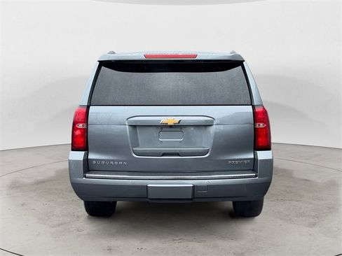 Used 2019 Chevrolet Suburban Premier image 4