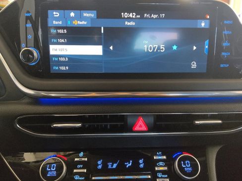 Used 2020 Hyundai Sonata Limited FWD image 25