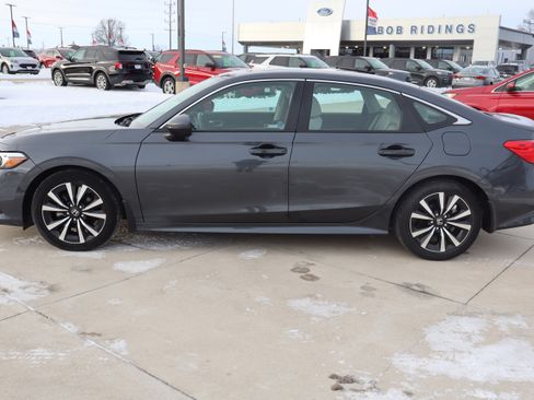 Used 2024 Honda Civic EX image 8