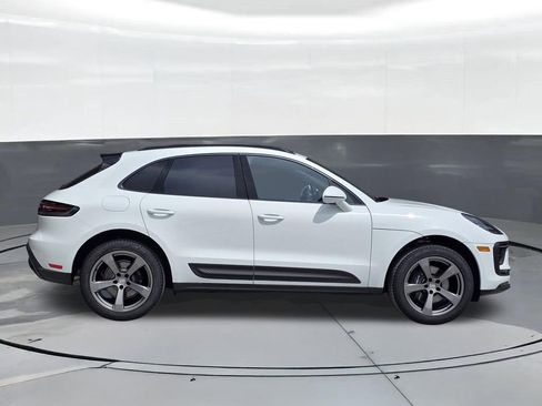 New 2026 Porsche Macan AWD/4WD image 8