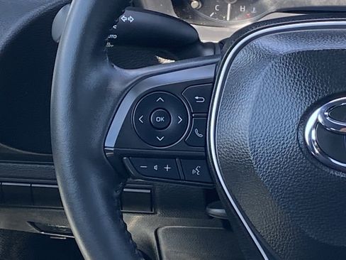 Certified 2025 Toyota Corolla SE FWD image 17