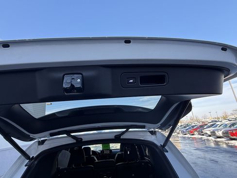 Used 2025 Honda Pilot Black Edition image 22