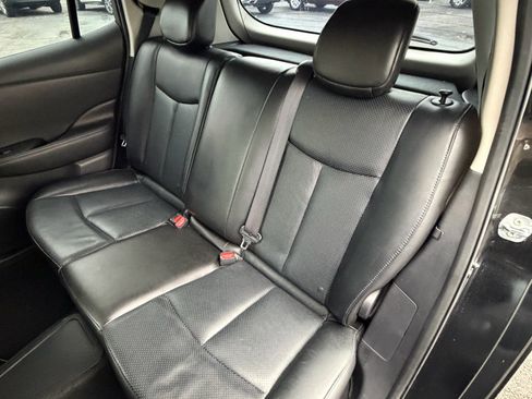 Used 2014 Nissan Leaf SL w/ Premium Package image 14