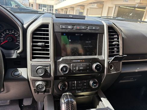 Used 2018 Ford F150 Raptor w/ Equipment Group 802A Luxury AWD/4WD image 22