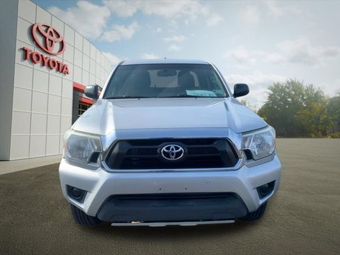 Used 2013 Toyota Tacoma 4x4 Access Cab V6 w/ SR5 Pkg image 8