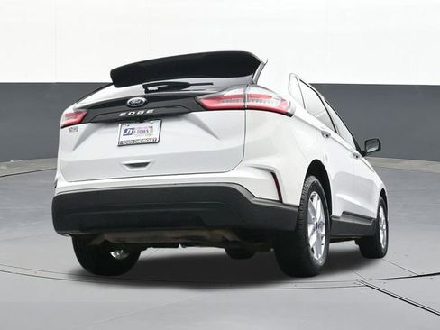 Used 2021 Ford Edge SE image 47
