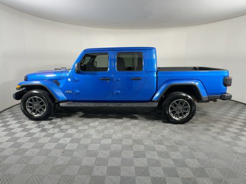 Used 2020 Jeep Gladiator Overland w/ Popular Equipment Package image 2