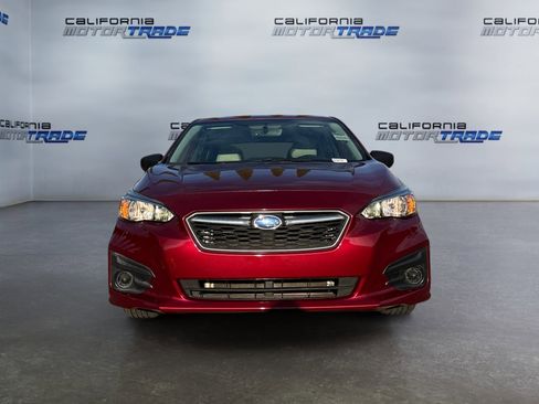 Used 2017 Subaru Impreza 2.0i image 2