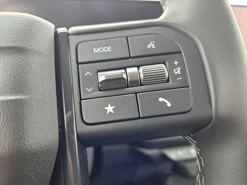New 2027 Kia Seltos LX FWD image 19