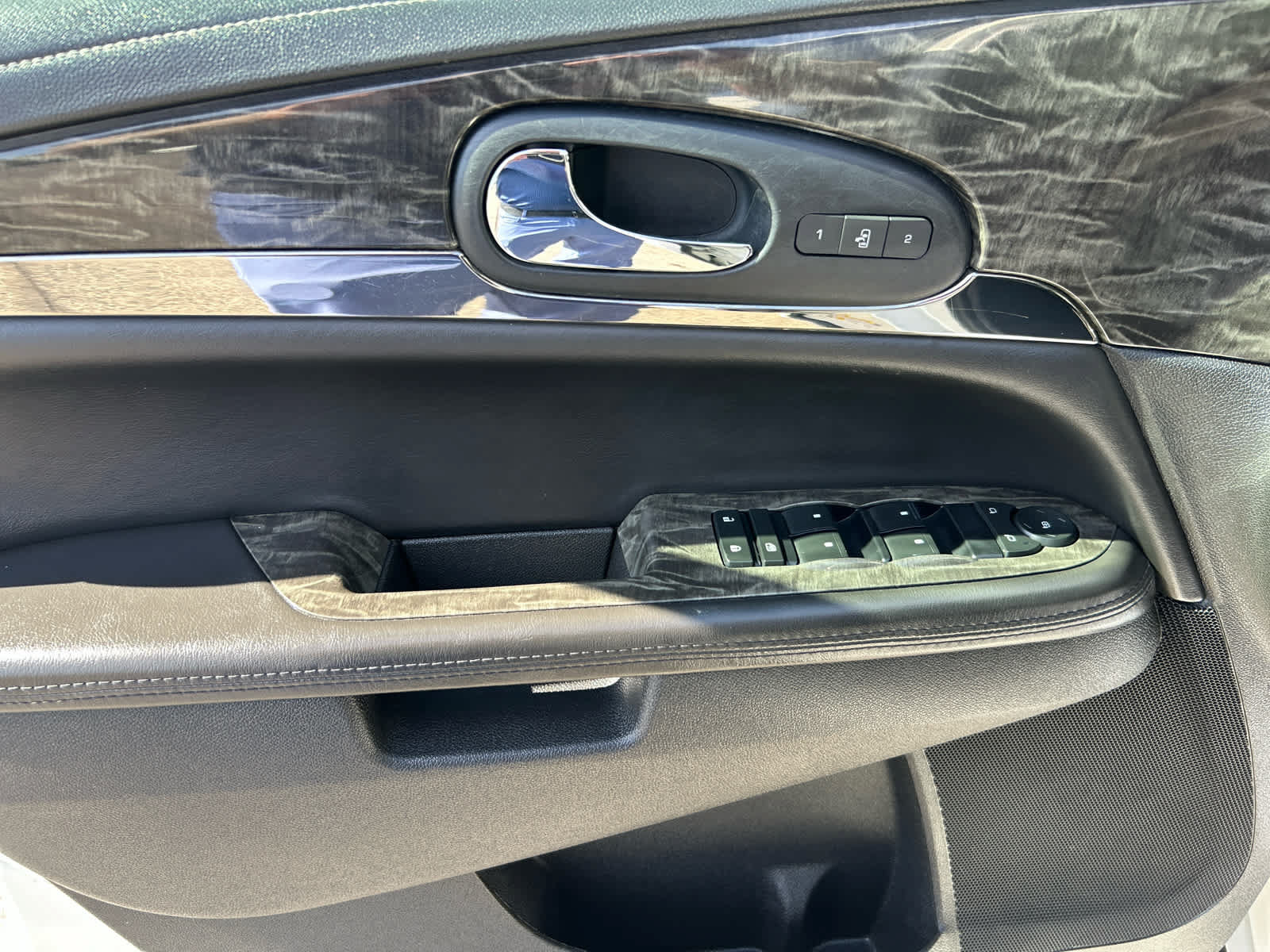 Used 2014 Buick Enclave Leather AWD/4WD image 11