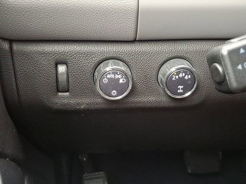 Certified 2021 Chevrolet Colorado W/T w/ Custom Special Edition image 22