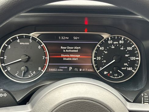 Used 2024 Nissan Rogue SV image 40