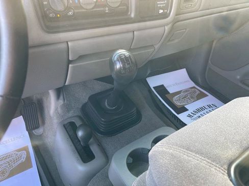 Used 2000 Chevrolet Silverado 2500 LS image 31