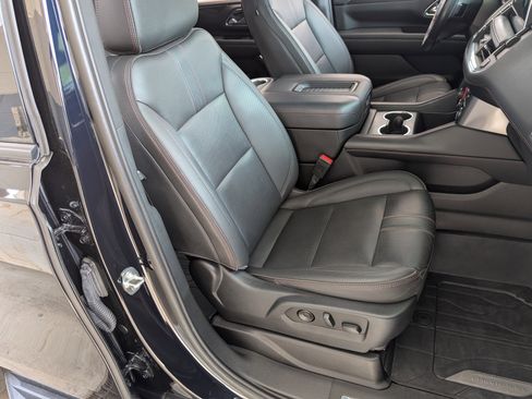 Used 2022 Chevrolet Tahoe RST w/ Luxury Package RWD image 21