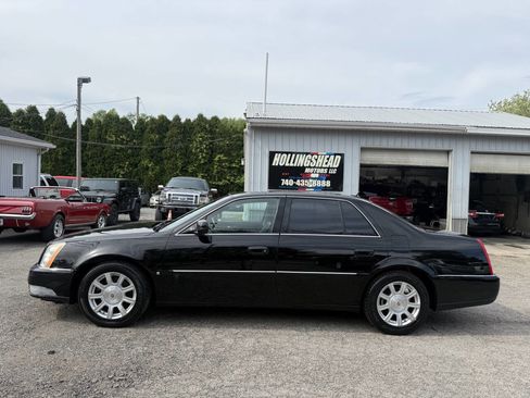 Used 2008 Cadillac DTS w/ Trunk Convenience Package FWD image 10