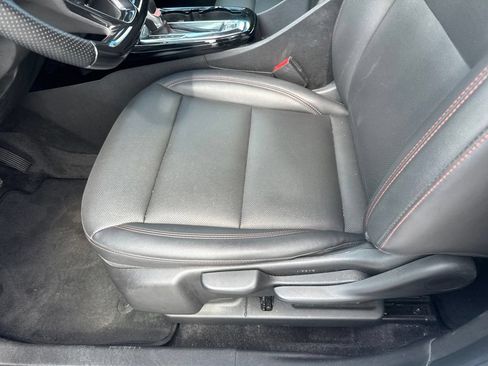 Used 2024 Chevrolet Trax RS w/ Driver Confidence Package FWD image 18
