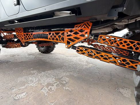 Used 2020 Jeep Gladiator Rubicon image 12