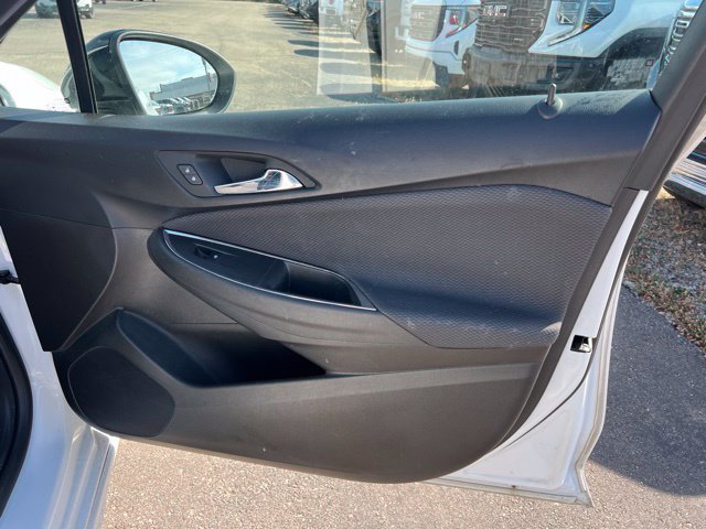 Used 2018 Chevrolet Cruze LT w/ Convenience Package FWD image 8